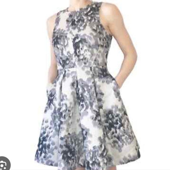 H&M Dresses & Skirts - H&M Gray Black Monochrome Floral Sleeveless Dress Size 6
